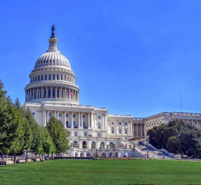 capitol-5019534_1920.jpg